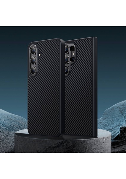 Galaxy S25 Plus Kılıf Karbon Fiber M-Safe Şarj Uyumlu Benks Hybrid Armorpro 600D Kevlar Kapak Siyah