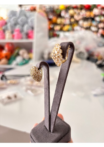 Paslanmaz Çelik Taşlı Yuvarlak Küpe – Kararmayan Işıltılı Kadın Küpe