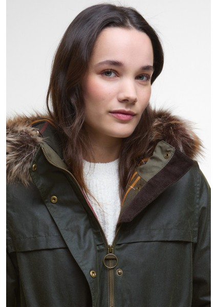 Durham City Yağlı Parka OL52 Fern indirimleri