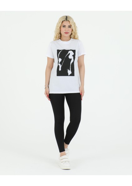Grafik Desenli Tshirt Beyaz fiyatları