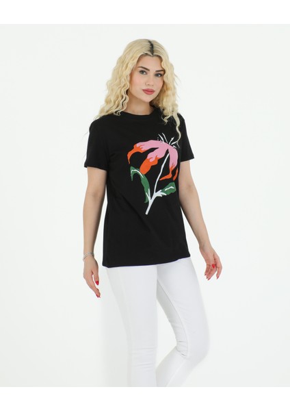 Çiçek Baskılı Tshirt Siyah