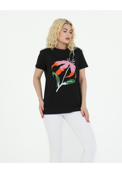 Çiçek Baskılı Tshirt Siyah modelleri