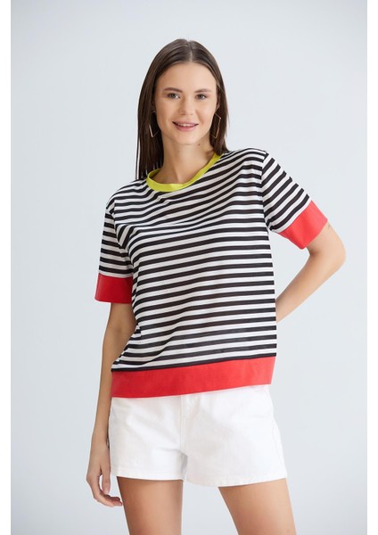 Etek ve Kol Bantlı Tshirt Nar modelleri