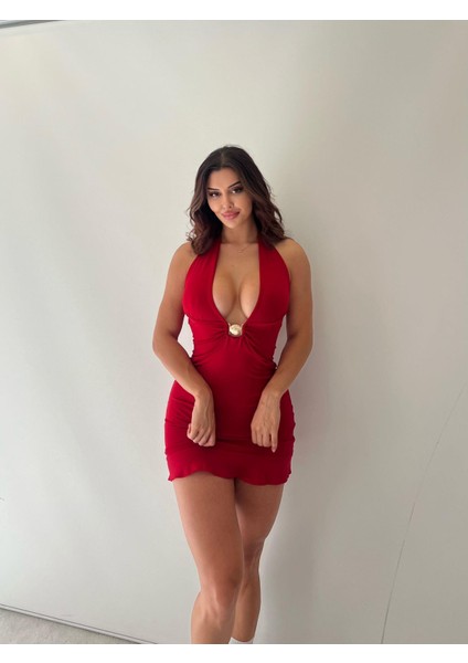 Kırmızı Askılı Toka ve Göğüs Dekolteli Mini Elbise fiyatları