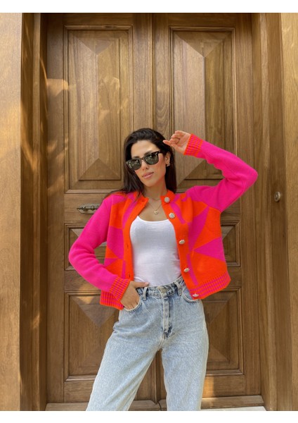 HRK0004 Kadın Fuşya Geometrik Desenli Düğmeli Triko Hırka