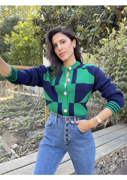 HRK0004 Kadın Fuşya Geometrik Desenli Düğmeli Triko Hırka fırsatları