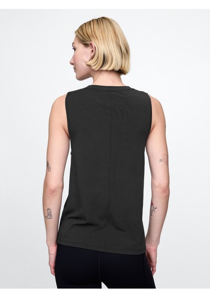 Kadın Siyah Gapfit Breathe Tank Top modelleri