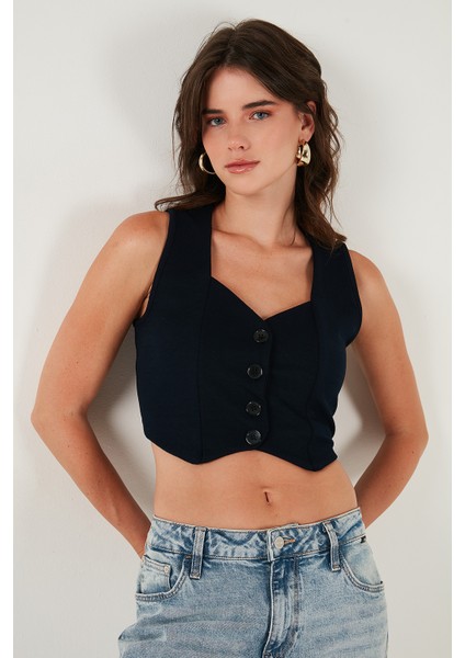 Slim Fit Kalp Yaka Düğmeli Kalın Askılı Crop Yelek Bayan Yelek 5865497 indirimleri