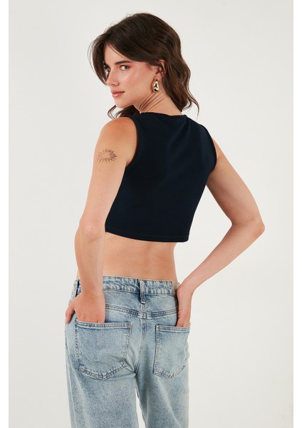 Slim Fit Kalp Yaka Düğmeli Kalın Askılı Crop Yelek Bayan Yelek 5865497