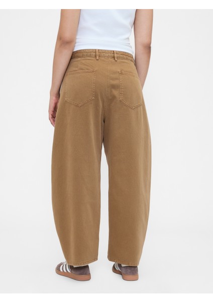 Kadın Kahverengi Mid Rise Twill Barrel Pantolon fırsatları