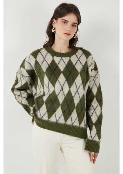 Oversize Fit Bisiklet Yaka Baklava Desenli Yumuşak Dokulu Kazak Bayan Kazak 4616223 indirimleri