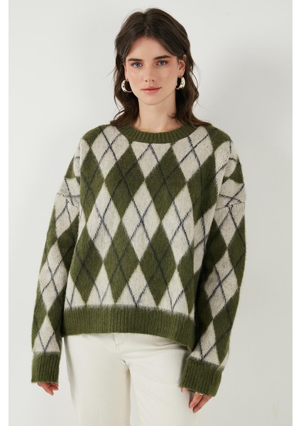 Oversize Fit Bisiklet Yaka Baklava Desenli Yumuşak Dokulu Kazak Bayan Kazak 4616223