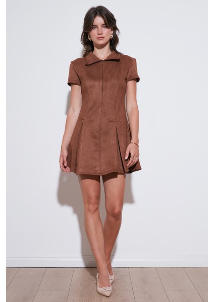 Regular Fit Fermuarlı Polo Yaka Kısa Kollu Pileli Süet Elbise Bayan Elbise 5866438 fiyatları