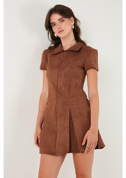 Regular Fit Fermuarlı Polo Yaka Kısa Kollu Pileli Süet Elbise Bayan Elbise 5866438