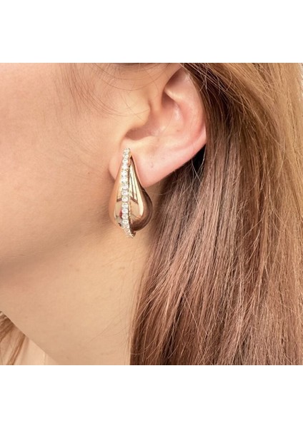 Rose Gold Su Yolu Taş Detaylı Tasarım Küpe