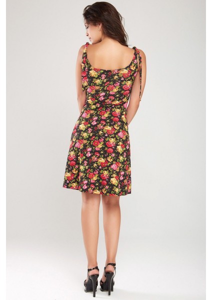 Kadın Desenli Omuzdan Bağlamalı Baskılı Viskon Elbise 18L6357 modelleri