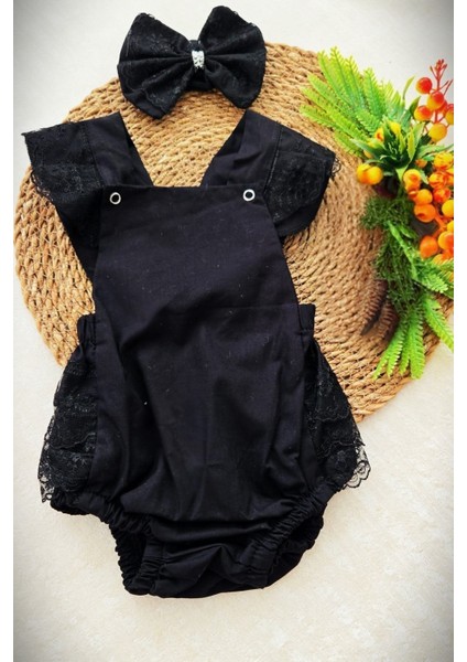 Kız Bebek Dantel Işlemeli Salopet Taş Detaylı Şık Babet Çorap ve Fiyonk Saç Bandı Seti Mevlit Elbise fiyatları