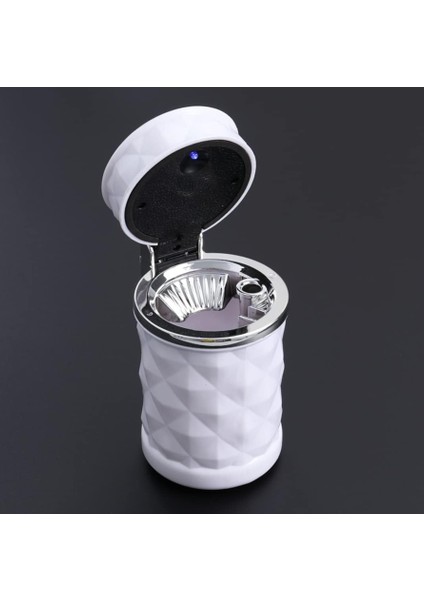 Oto Küllük Işıklı Kapaklı Beyaz Renk Havalandırmaya Takılan Aparatlarıyla Birlikte