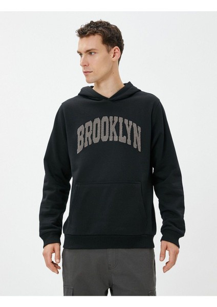 Kolej Sweatshirt Kapşonlu Baskılı Kanguru Cep Detaylı Şardonlu 4WAM70118MK modelleri