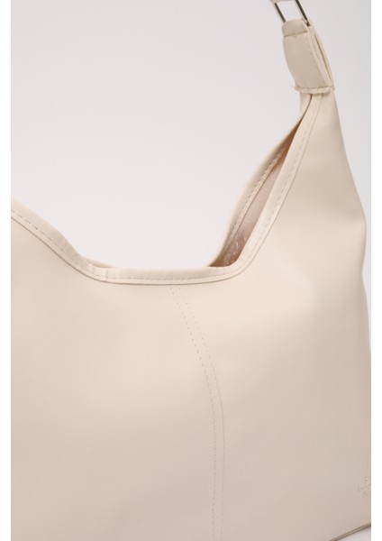Krem SHK208 Yumuşak Suni Deri ,tek Bölmeli, Çıtçıtlı Ayarlanabilir Askılı Kol ve Omuz Çantası