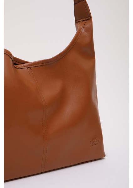 Taba SHK208 Yumuşak Suni Deri ,tek Bölmeli, Çıtçıtlı Ayarlanabilir Askılı Kol ve Omuz Çantası indirimleri