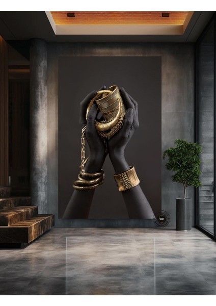 Afrikalı Kadın Kanvası, Altın ve Siyah Renklerde Dikey Kadın Portresi, El Temalı Sanat