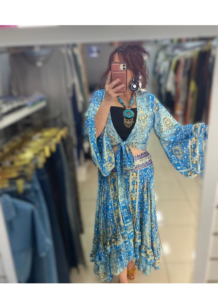 Italyan Mavi Renk Etnik Desen Ipek Etek-Bluz Takım