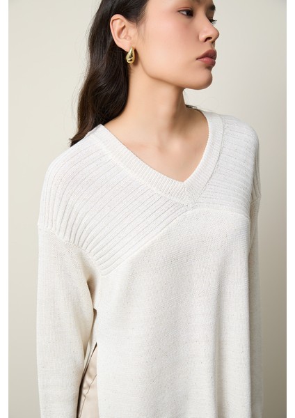 Mini Payetli V Yaka Sırt Detaylı Kazak modelleri