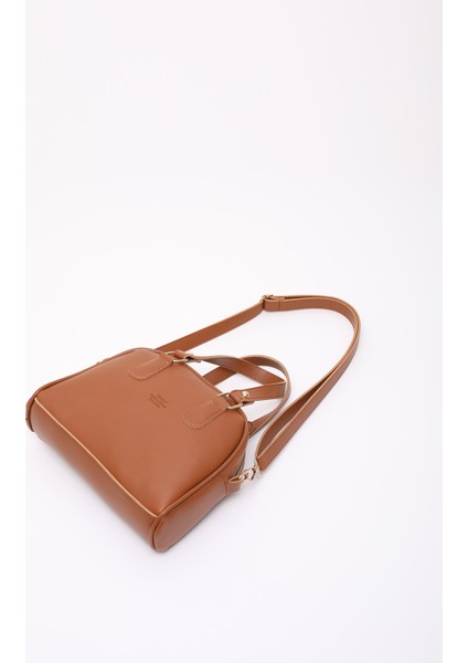 Taba SHK205 Suni Deri Fermuarlı Tek Bölmeli Ayarlanabilir Askılı El,kol ve Omuz Çantası