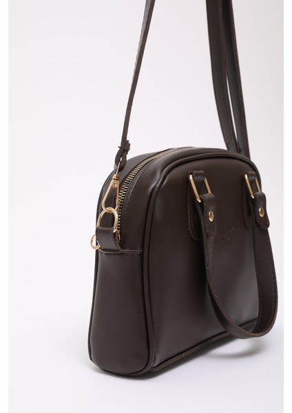 Kahve Rengi SHK205 Suni Deri Fermuarlı Tek Bölmeli Ayarlanabilir Askılı El,kol ve Omuz Çantası indirimleri