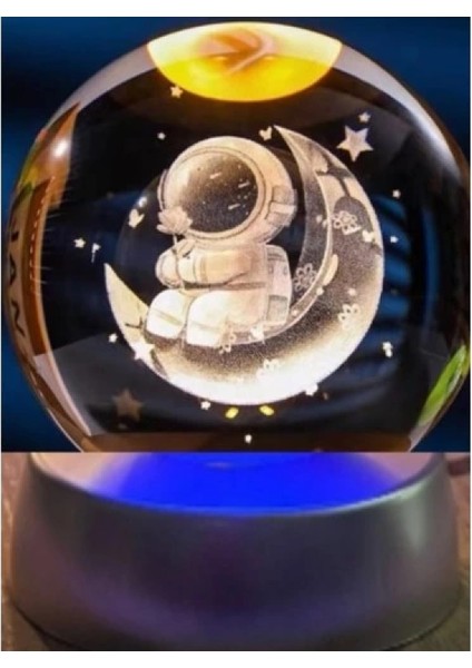 Dekoratif Ay Üstünde Astronot Tasarımlı Plastik Altlıklı Cam Küre
