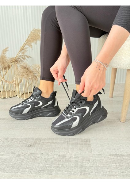 Cata Siyah Cilt Beyaz Detaylı Spor Ayakkabı fırsatları