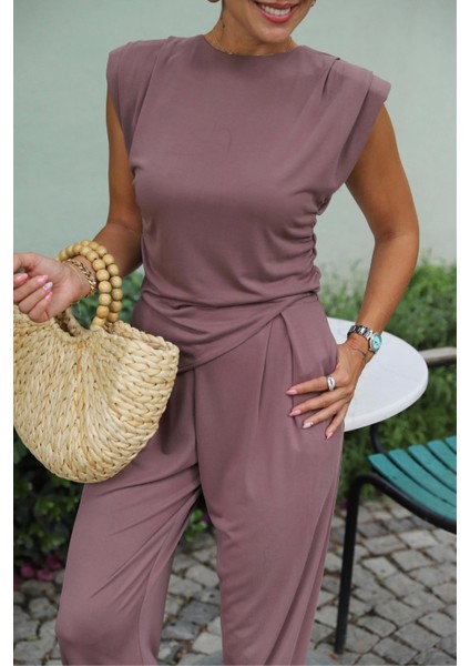 Vatkalı Asimetrik Bluz Pantolon Takım fiyatları