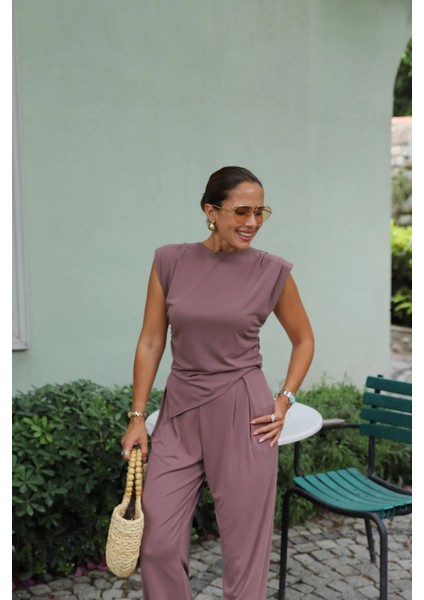 Vatkalı Asimetrik Bluz Pantolon Takım modelleri