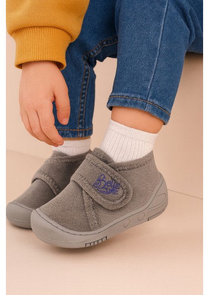 Gri Işıklı Çocuk Panduf Bot – Kaymaz Tabanlı, Cırt Cırtlı, Sıcak Polar Kumaş Ev Ayakkabısı fırsatları