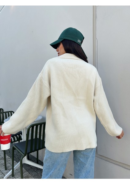 CKT0002 Kadın Ekru Blazer Kruvaze Düğmeli Oversize Triko Ceket modelleri