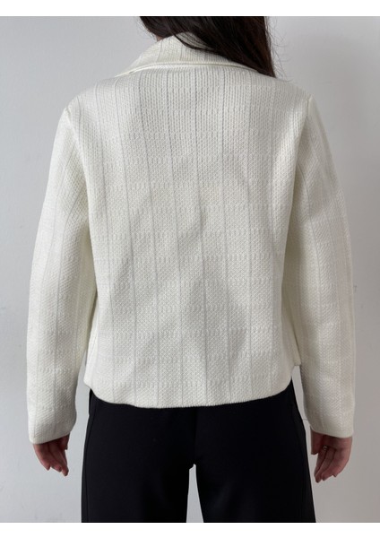 HRK0006 Kadın Tüvit Gold Düğmeli Cep Detaylı Crop Triko Hırka