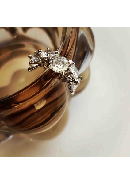 Özel Seri Zirkon Taşlı Tasarım Suyolu Earcuff