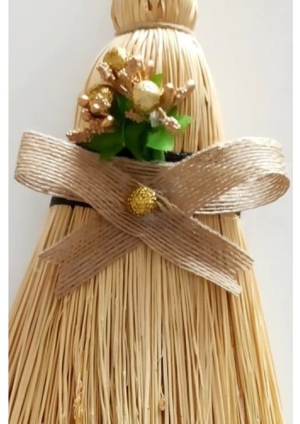 Yaldızlı Çiçekli Dekoratif Süpürge Duvar Süsü fiyatları