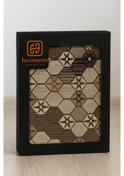 Modern Desenli Kahverengi Bal Petekli Motifli Halı Örtüsü 6m²