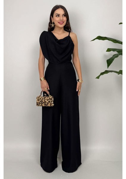 Élan Kadın Drapeli Detaylı Siyah Tulum – Dokulu Kumaş Şıklığı