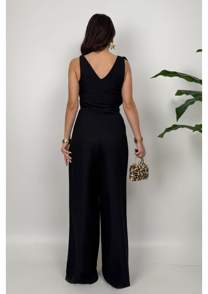 Élan Kadın Drapeli Detaylı Siyah Tulum – Dokulu Kumaş Şıklığı indirimleri