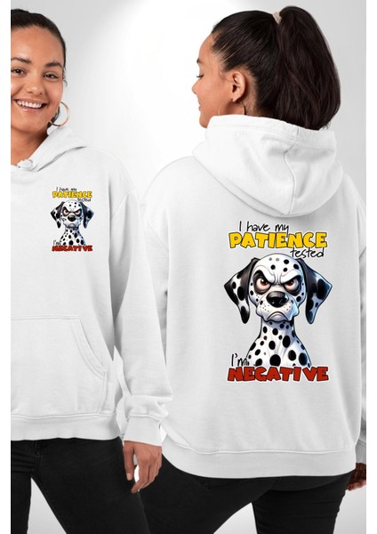 Sinirli Dalmaçyalı Köpek Test Edilen Sabır Beyaz Kapüşonlu Sweatshirt Kadın Erkek Ön Minimal Sırt Baskılı fırsatları