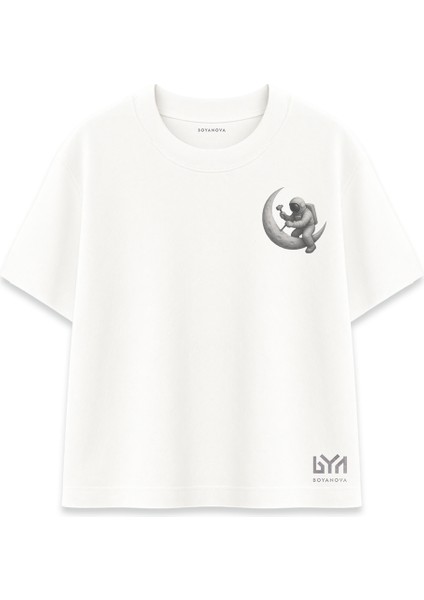 Ay Üzerinde Oturan Astronot Baskılı Beyaz Oversize Tişört