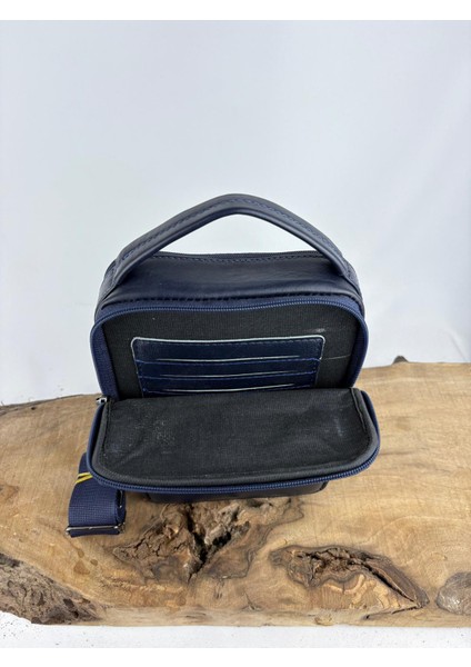 Hakiki Dana Derisi El Çantası Lacivert fırsatları