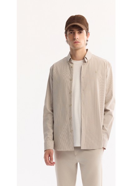 Erkek Bej Düğmeli Yaka Bi-Stretch Kolay Ütülenen Çizgili Slim Fit Gömlek A52Y2098 fırsatları