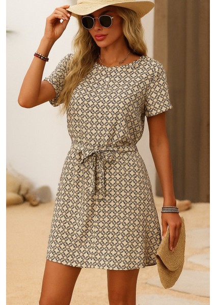 Miracotton Kadın Kısa Kollu Yuvarlak Yaka Beli Kuşaklı Geometrik Desenli Süprem Elbise