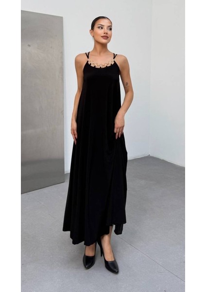 Kadın Omuz Askılı Kuş Gözü Zincir Detay Sandy Kumaş Maxi Boy Elbise fırsatları