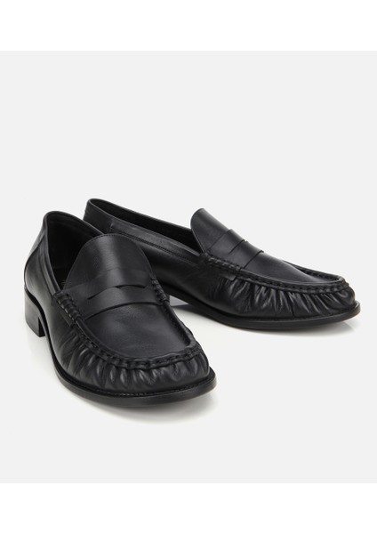 01AYH311570A100 KADIN Deri Siyah Günlük Loafer fiyatları