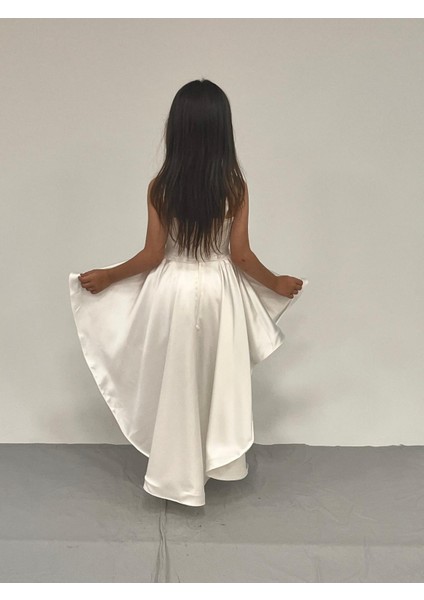 Kız Çocuk Abiye Krem Saten Kuyruklu Yaka Şerit Taşlı Abiye Elbise 5-10 Yaş modelleri